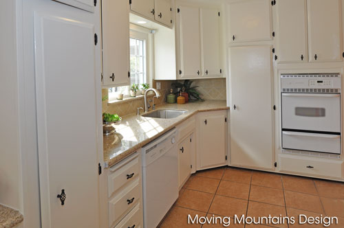 Pasadena kitchen after home staging by Moving Mountains Design